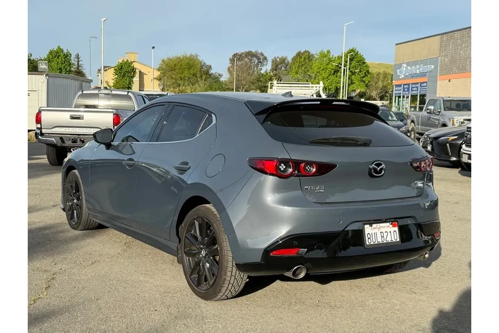 $23000 : Mazda Mazda3 Hatchback 2021 image 3