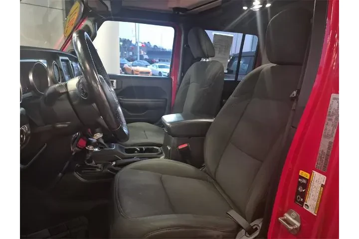 $24488 : Jeep Wrangler Unlimited 2021 image 10