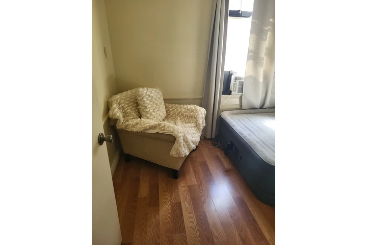 $800 : Rento recamara para persona image 3