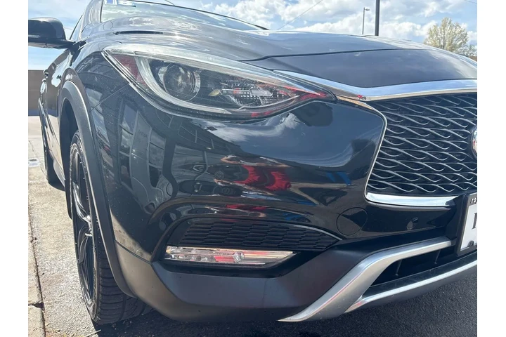 $12995 : 2018 INFINITI QX30 Premium image 9