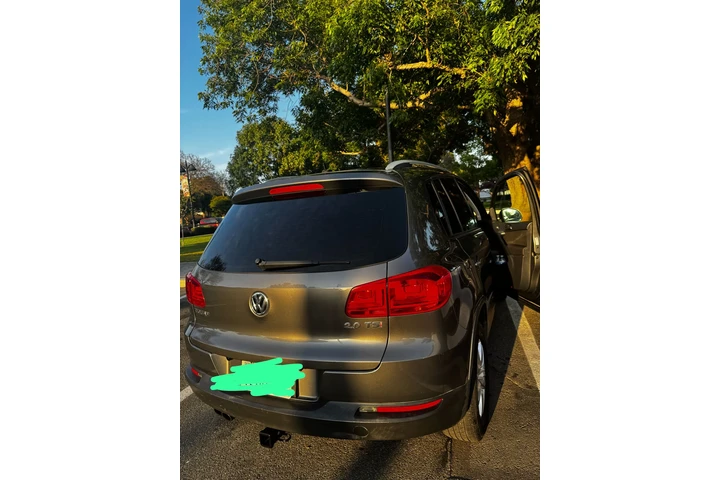 $7000 : Volkswagen Tiguan 2012 image 7