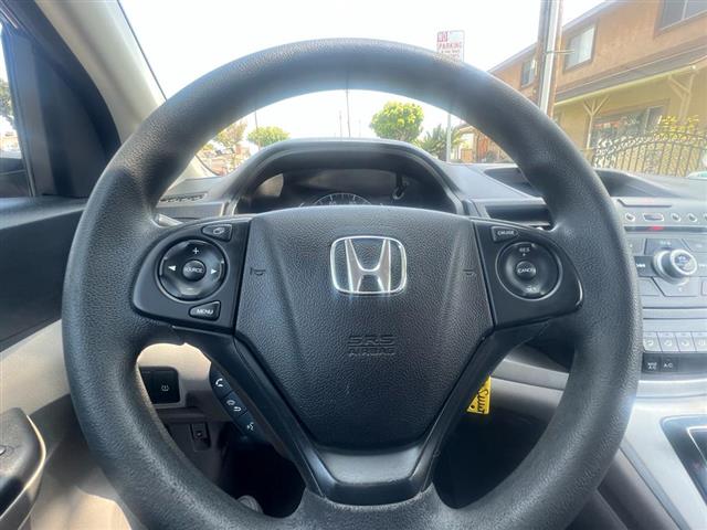 $8500 : 2014 Honda CRV LX image 5
