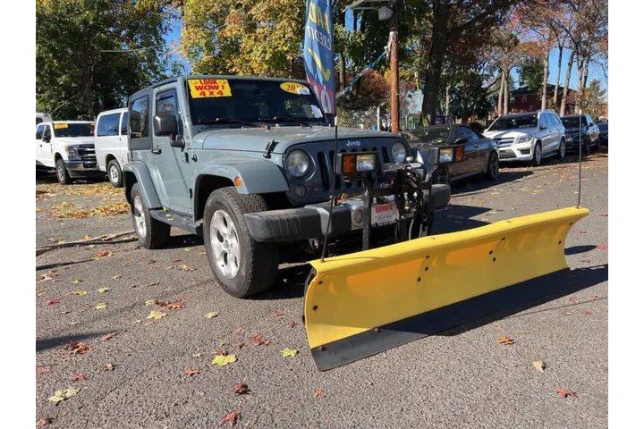 $20899 : 2014 Wrangler Sahara image 1