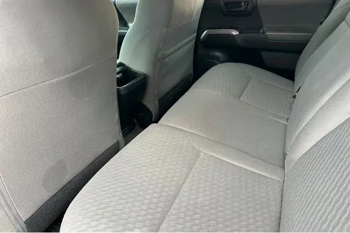 $34300 : Toyota Tacoma 2021 4x4 TRD P image 8