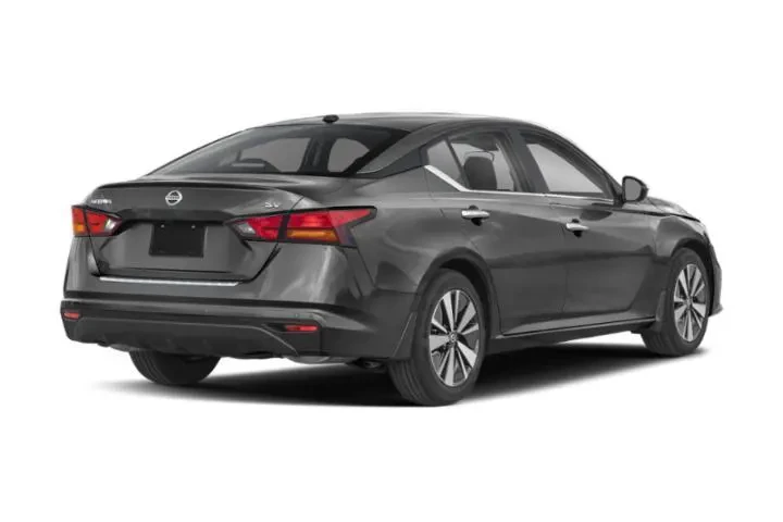 $17998 : Nissan Altima 2022 2.5 SV 4d image 3