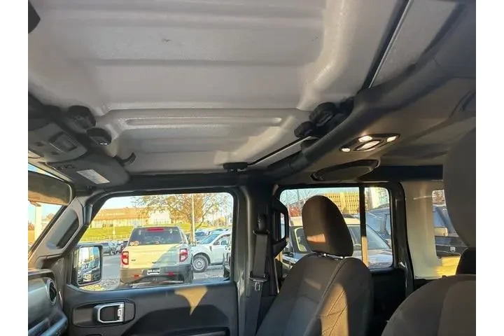 $30978 : Jeep Wrangler 2023 4x4 Sport image 9