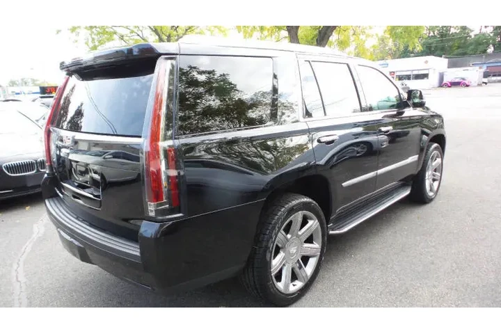 $33900 : 2020 Escalade Luxury image 6