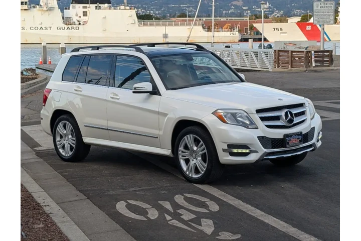 $11988 : 2014 GLK 250 BlueTEC 4MATIC image 4