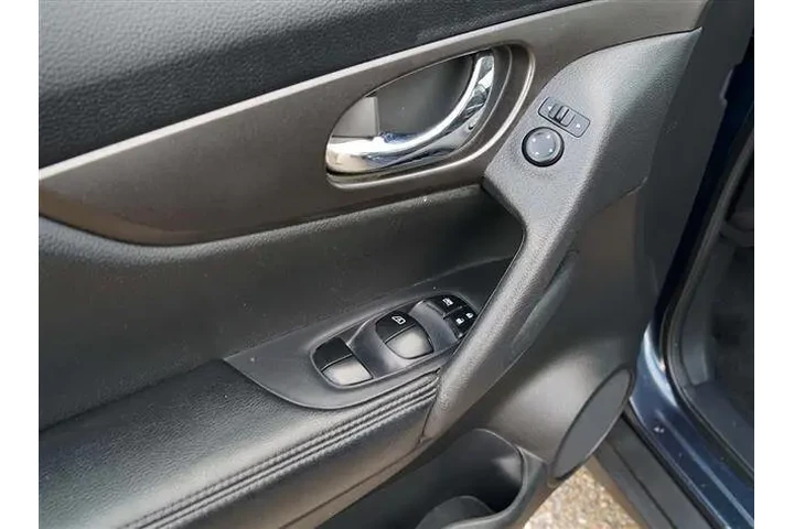 $10995 : 2014 Rogue SV image 9