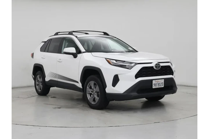 $32998 : Toyota RAV4 2024 XLE 4dr SUV image 1