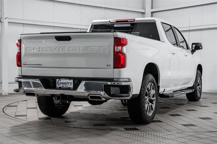 $64230 : 2025 Silverado 1500 LT image 8