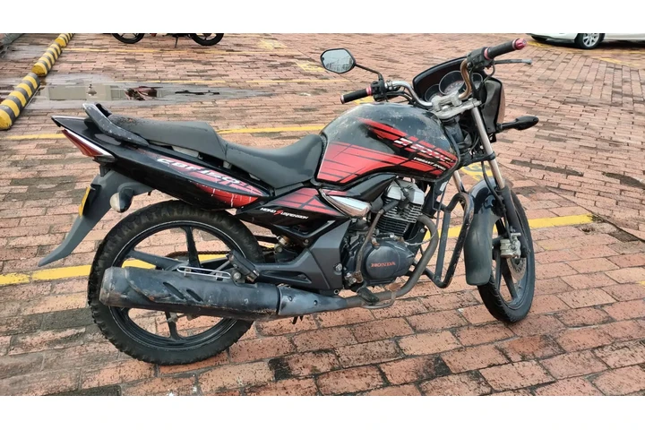 $1400000 : Vendo repuestos moto completa image 2