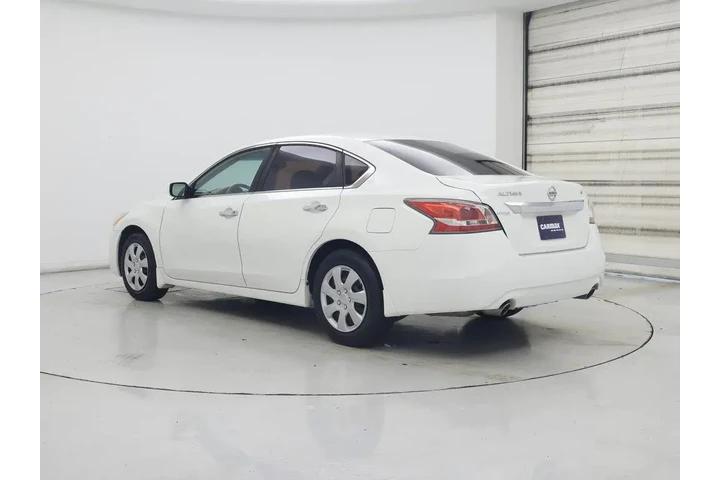 $11998 : Nissan Altima 2015 2.5 S 4dr image 2