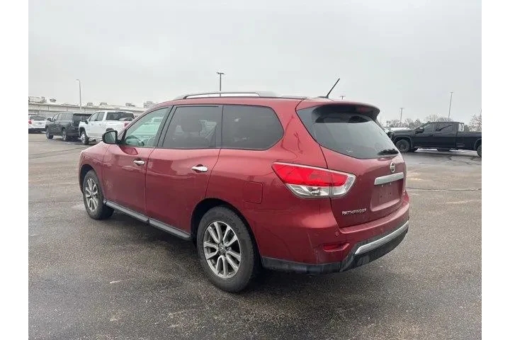 $4982 : Nissan Pathfinder 2014 4x4 S image 5