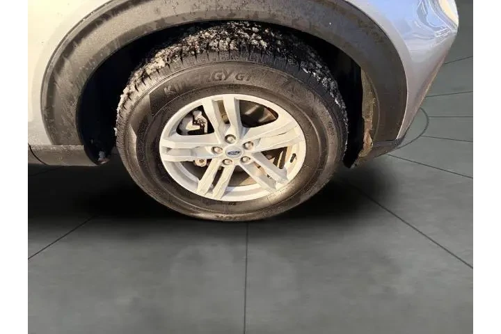 $33718 : Ford Explorer 2023 AWD XLT 4 image 4