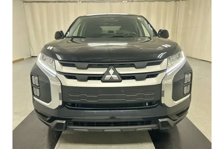 $17857 : Mitsubishi Outlander Sport 2 image 3