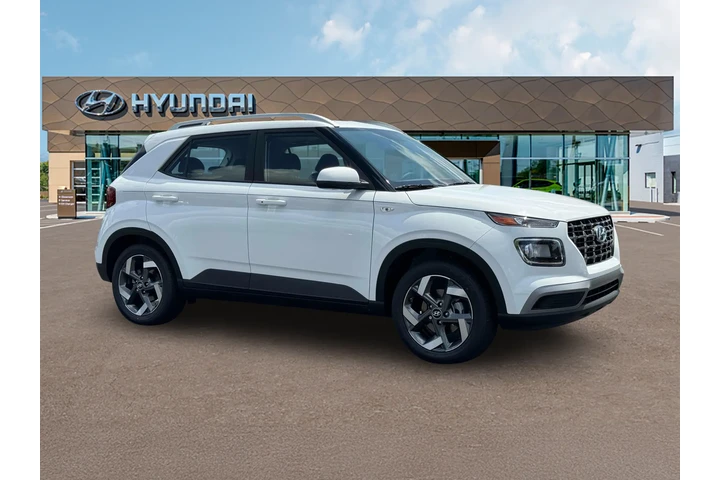 $19979 : Hyundai VENUE 2025 SEL 4dr C image 10