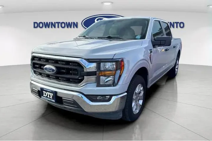 $29991 : Ford F-150 2023 4x2 XL 4dr S image 2