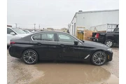 $38943 : BMW 5 Series 2023 AWD 530i x thumbnail