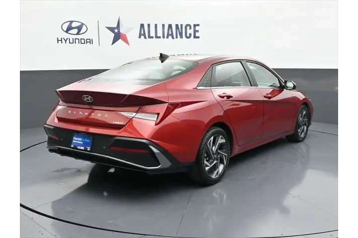 $21999 : Hyundai ELANTRA 2024 Limited image 8