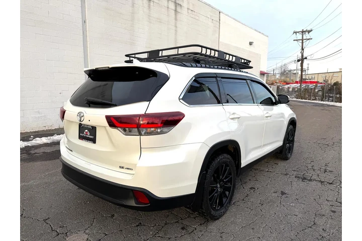 $20988 : 2019 Highlander XLE V6 AWD (N image 8
