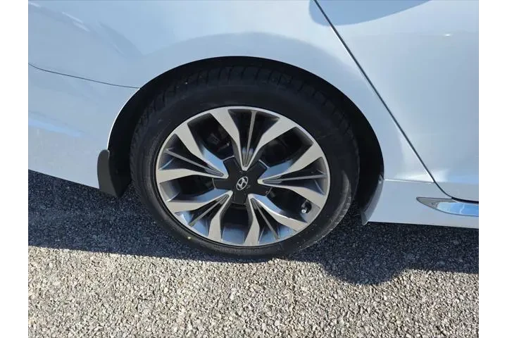 $10987 : Hyundai SONATA 2015 image 8