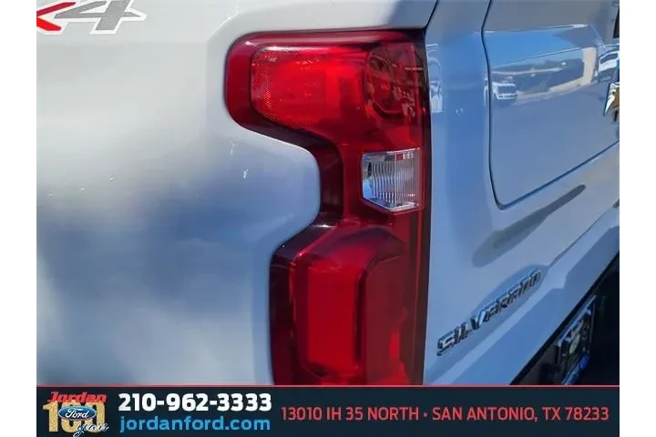 $27107 : Chevrolet Silverado 1500 Lim image 9