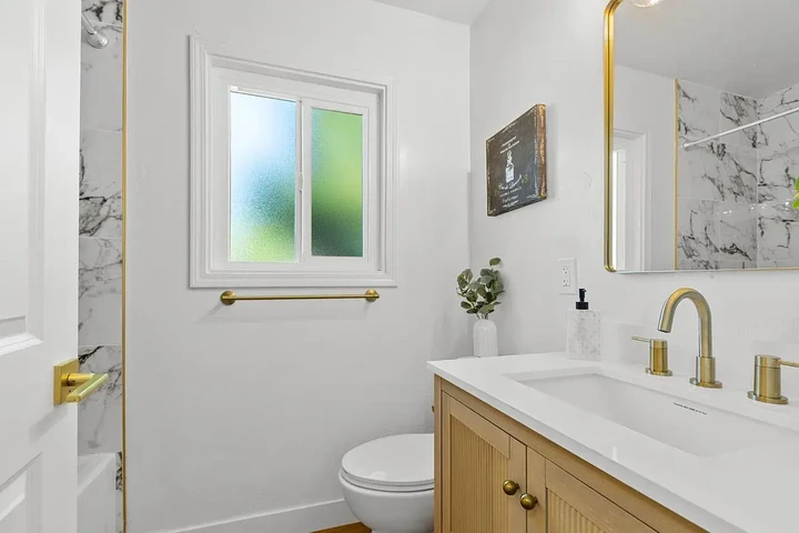 $1300 : 5625 La Campana Way, Sacrament image 5