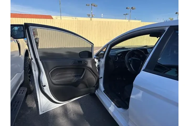 $10133 : Ford Fiesta 2019 ST Line 4dr image 8