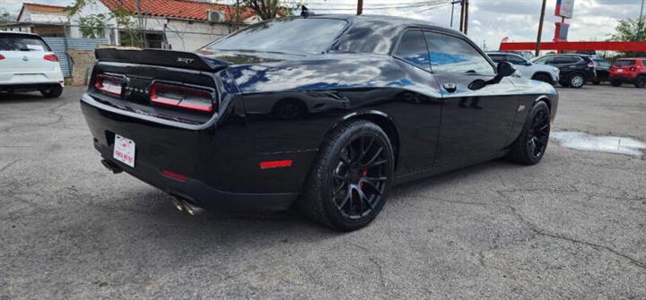 $27995 : 2015 Challenger SRT 392 image 4