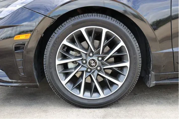 $19647 : Hyundai SONATA 2021 Limited image 9