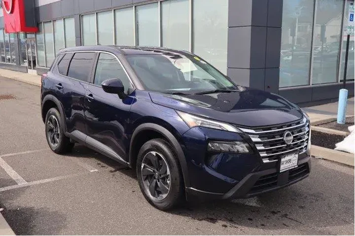 $22141 : Nissan Rogue 2025 AWD SV 4dr image 3