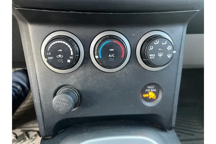 $3000 : Nissan Rogue 2011 S 4dr Cros image 7