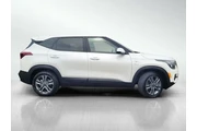 $19475 : Kia Seltos 2022 AWD LX 4dr S thumbnail