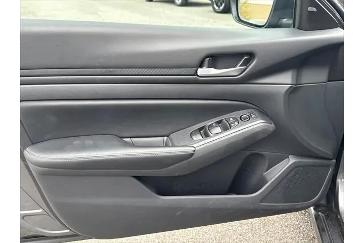 $22995 : Nissan Altima 2025 2.5 SV 4d image 10