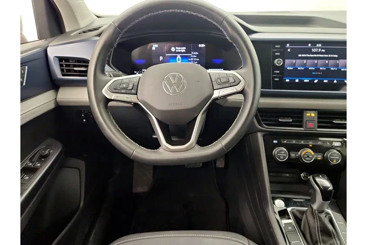 $20998 : Volkswagen Taos 2024 SE 4dr image 10