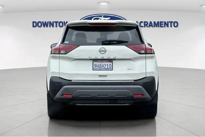 $21893 : Nissan Rogue 2023 SV 4dr Cro image 9
