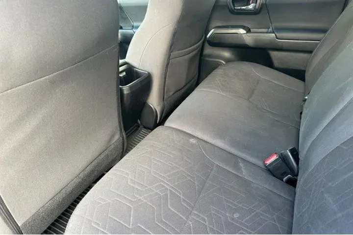 $28000 : Toyota Tacoma 2016 4x4 TRD O image 7