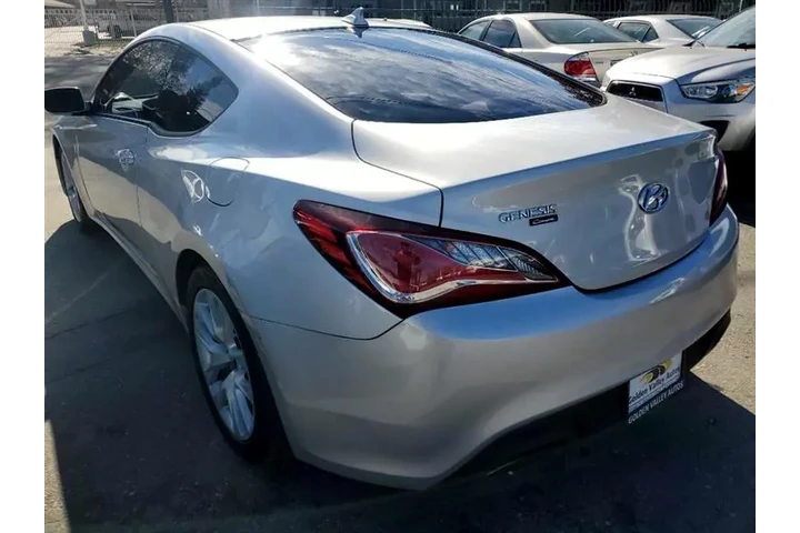 $12799 : 2015 Genesis Coupe image 6