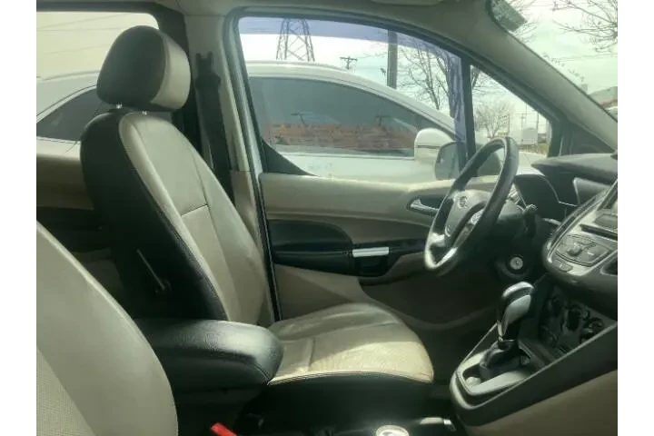 $15900 : 2016 Transit Connect XLT image 9