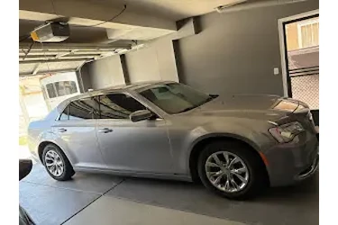 2016 CHRYSLER 300 en San Bernardino