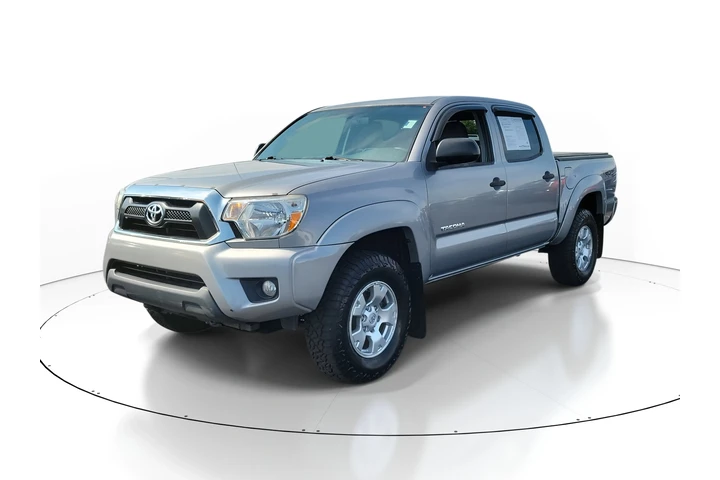 $27494 : Toyota Tacoma 2014 4x4 V6 4d image 2