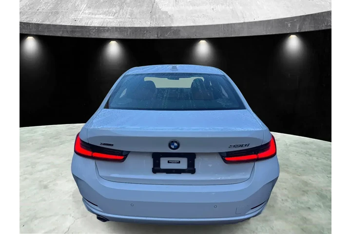 $29985 : BMW 3 Series 2023 AWD 330i x image 5