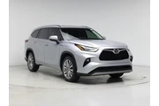 Toyota Highlander 2022 Plati en Hialeah