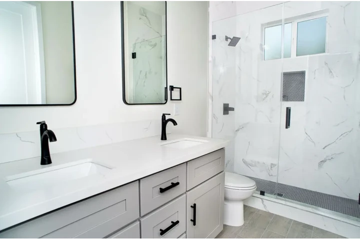 $2500 : 3Bed/2Bath in Koreatown LA image 8