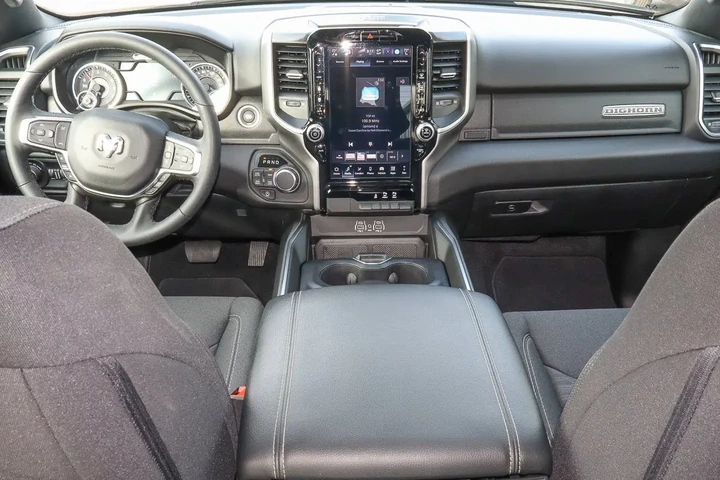 $40988 : 2025 1500 Big Horn 4x4 Crew C image 10