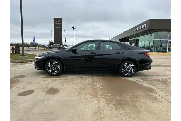 $23997 : Hyundai ELANTRA Hybrid 2025 image 8