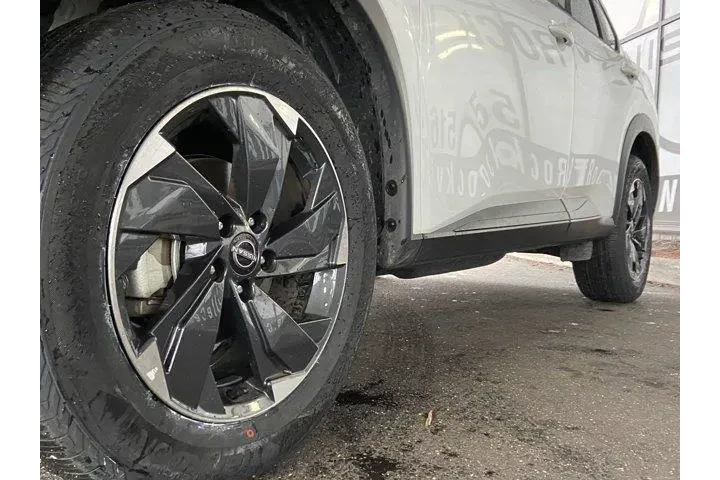 Nissan Rogue 2024 AWD SV 4dr image 10