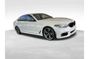$32800 : BMW 5 Series 2019 AWD M550i thumbnail