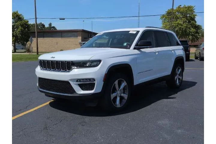 $34777 : Jeep Grand Cherokee 2022 4x4 image 4